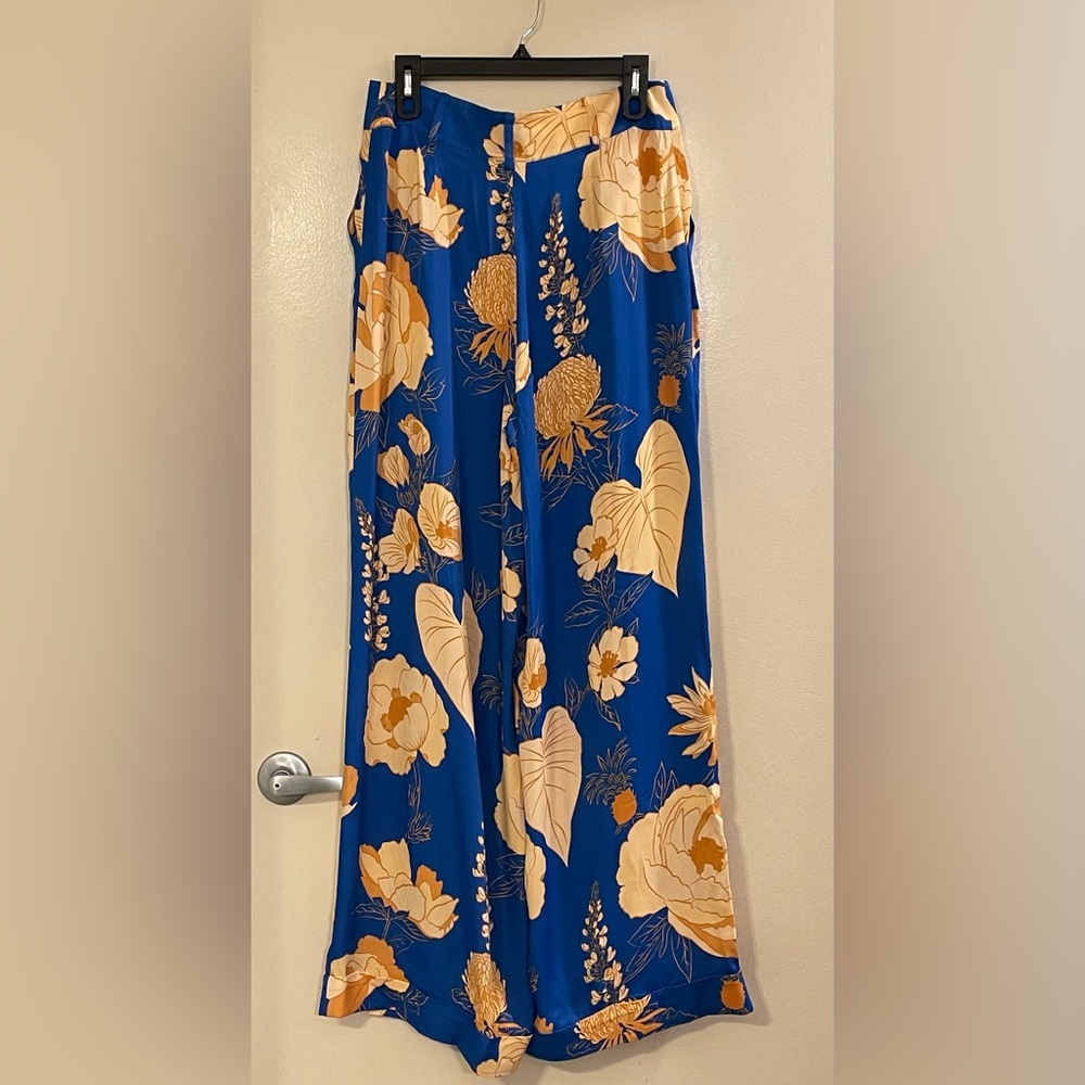 FARM Rio Blue Wide-Leg Floral Pants with Yellow/Gold Blooms - Picture 8 of 10